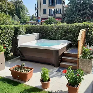 Front With Loft Bed And Pool Apartment